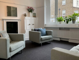 therapy rooms to rent